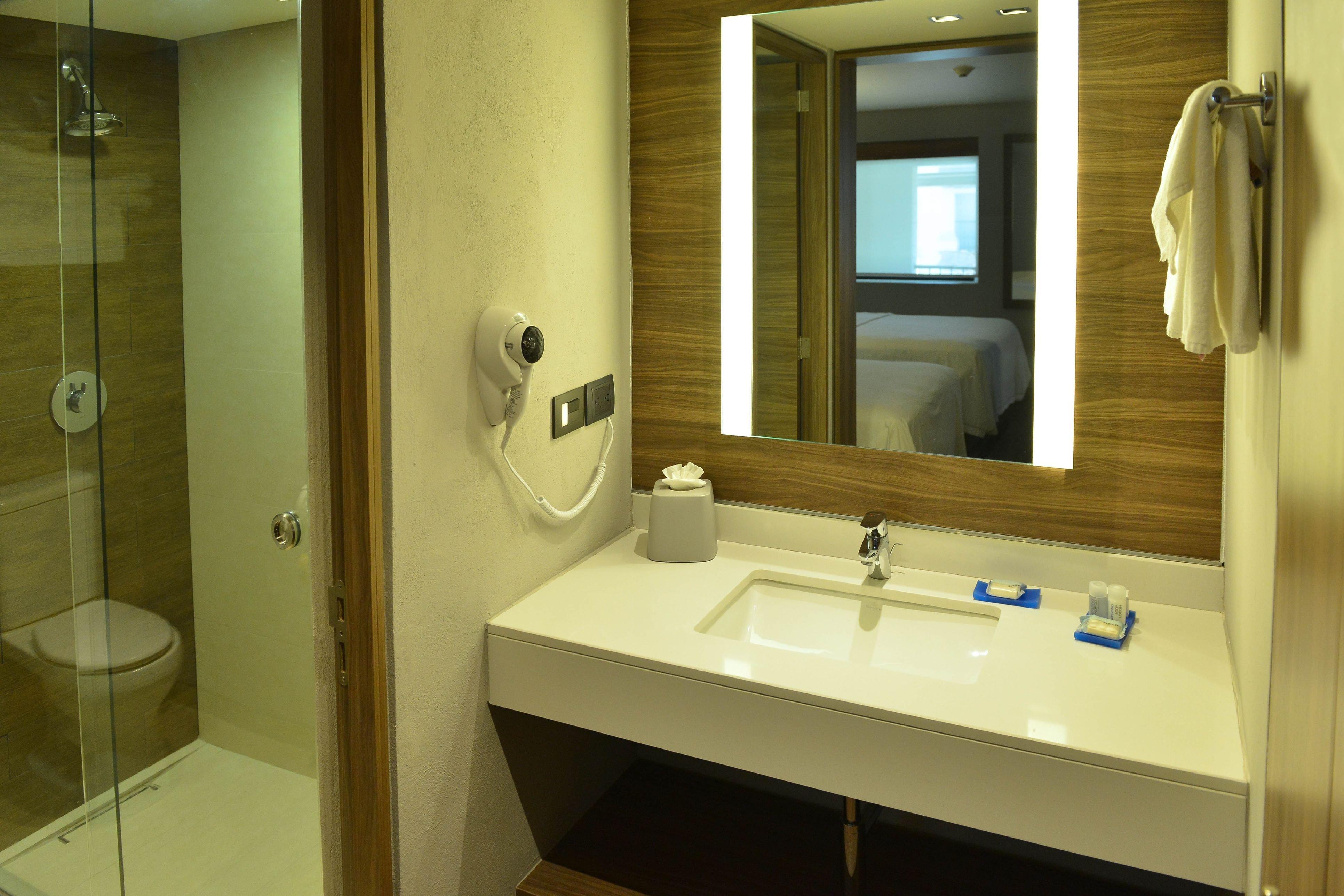 Holiday Inn Express Morelia By Ihg Exteriör bild