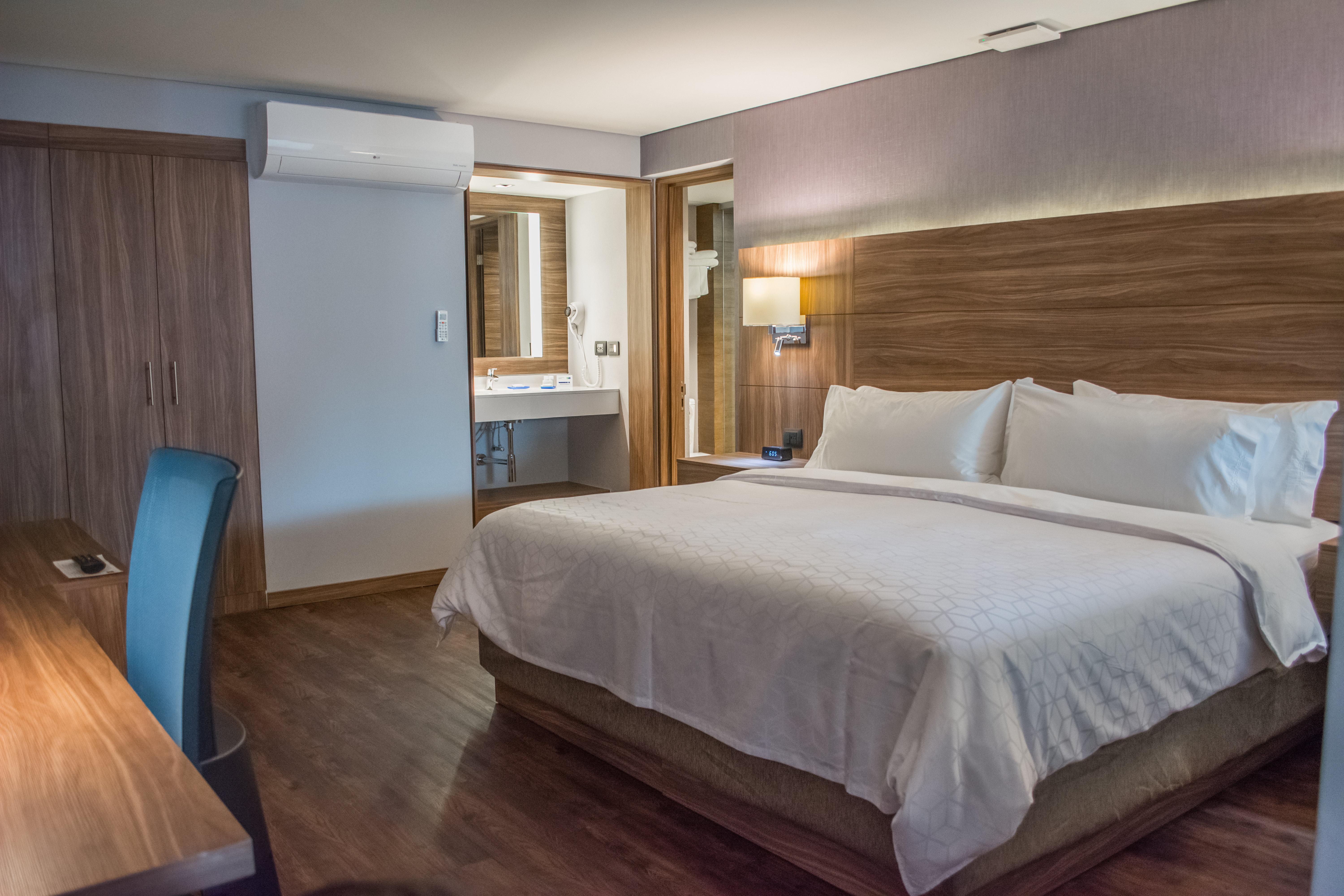 Holiday Inn Express Morelia By Ihg Exteriör bild