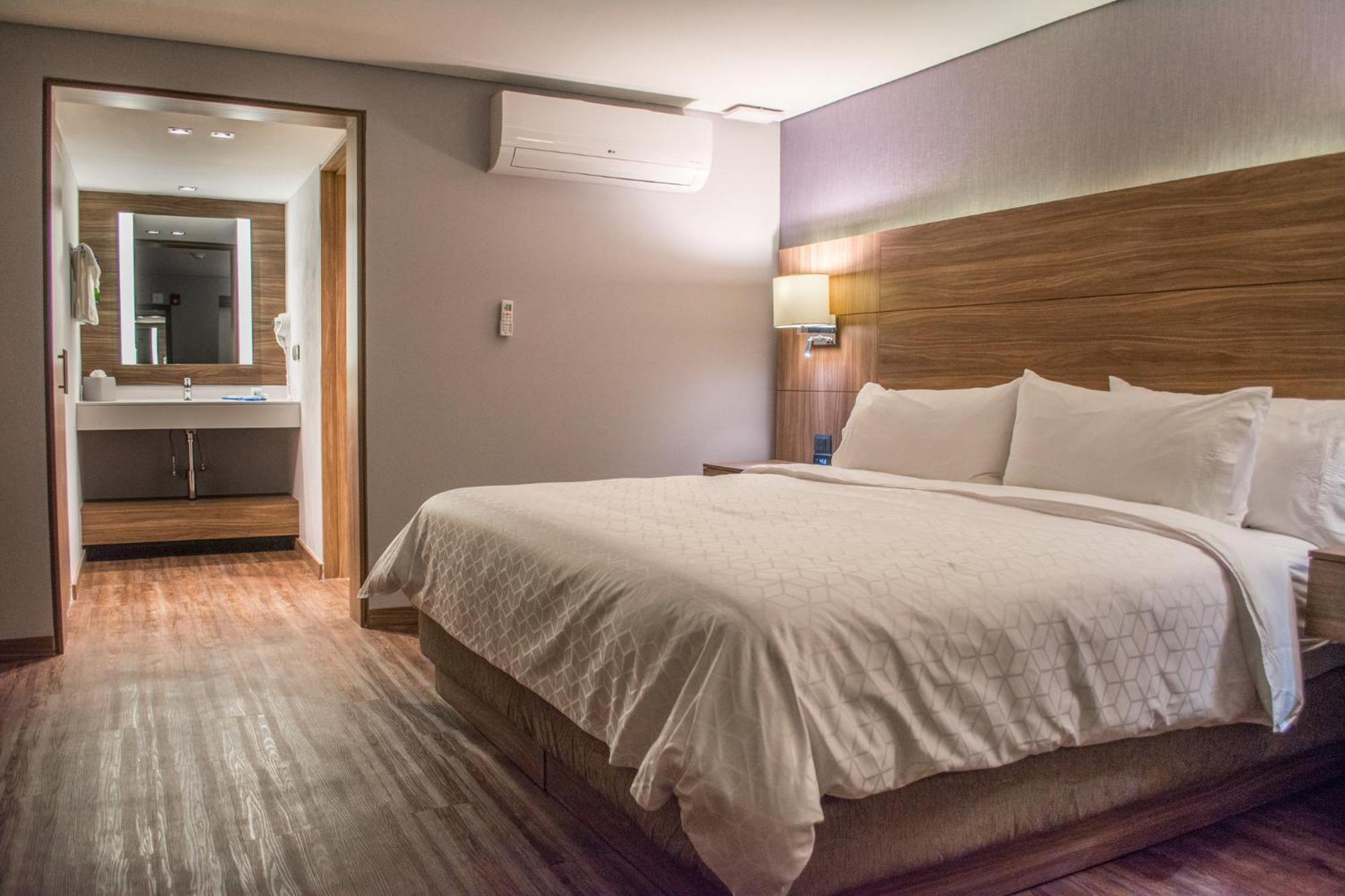 Holiday Inn Express Morelia By Ihg Exteriör bild