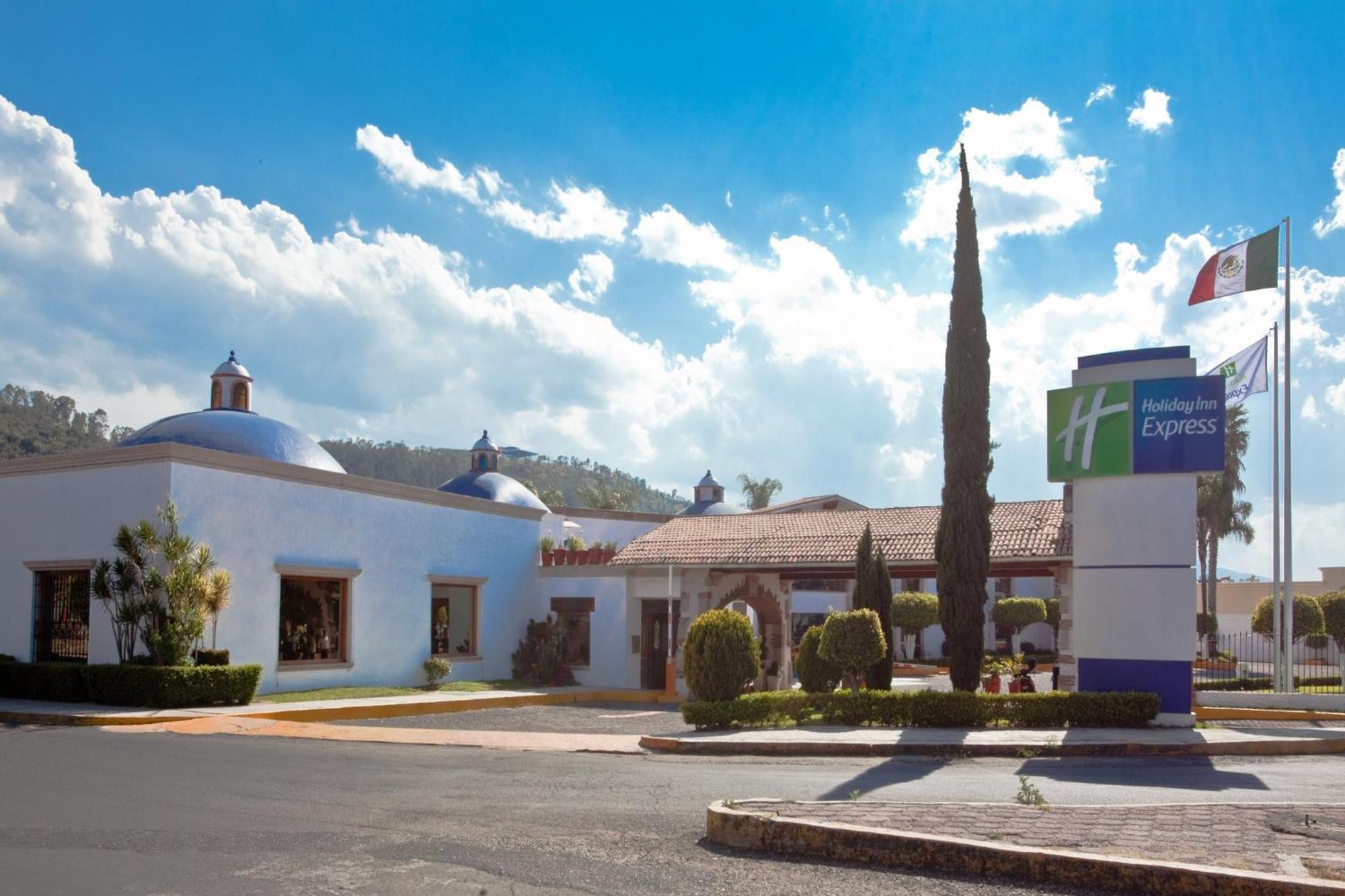 Holiday Inn Express Morelia By Ihg Exteriör bild