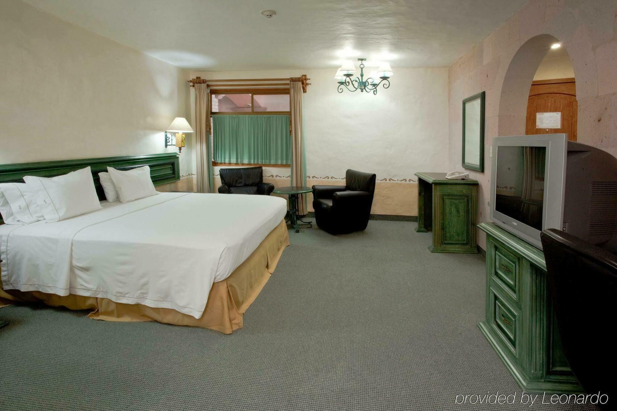 Holiday Inn Express Morelia By Ihg Exteriör bild